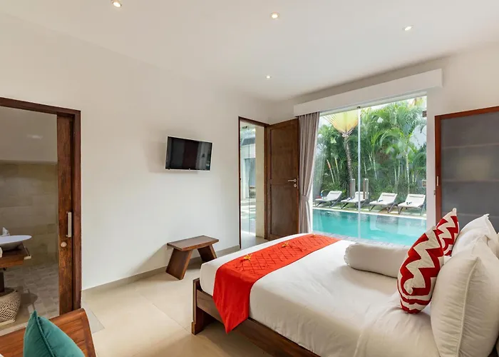Villa Spacious 4br With Pool In Seminyak (Bali)