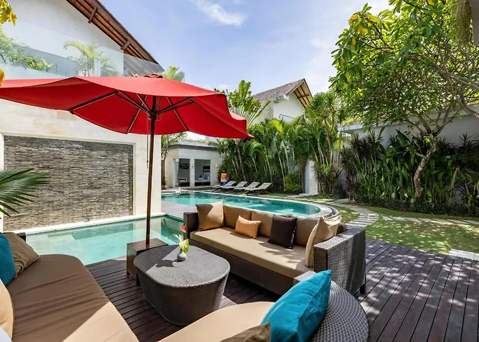 Spacious 4br With Pool In *